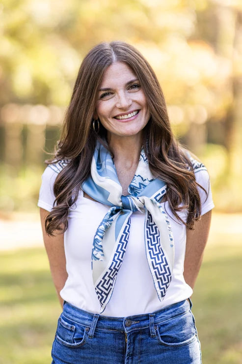 Light Blue Pointing Strong Silk Scarf