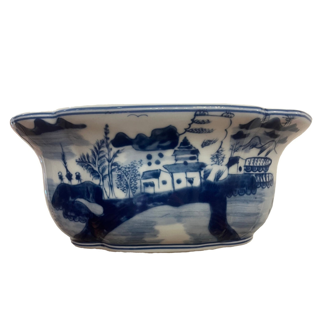 BMH - Large Blue & White Foot Tub