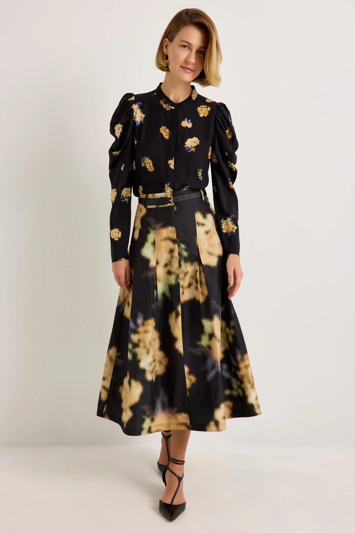 Tysen Blouse - Black Floral Printed Gigot