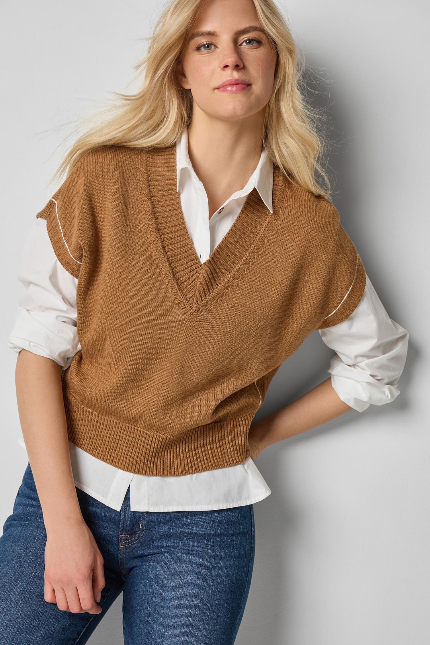 V-Neck Wedge Sweater in Cork