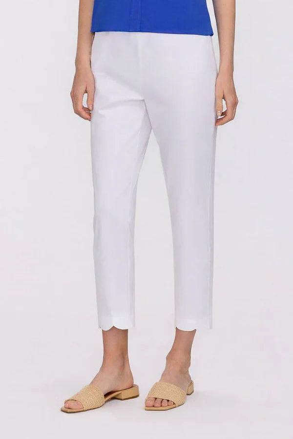 Elaine Scallop Hem Capri - White