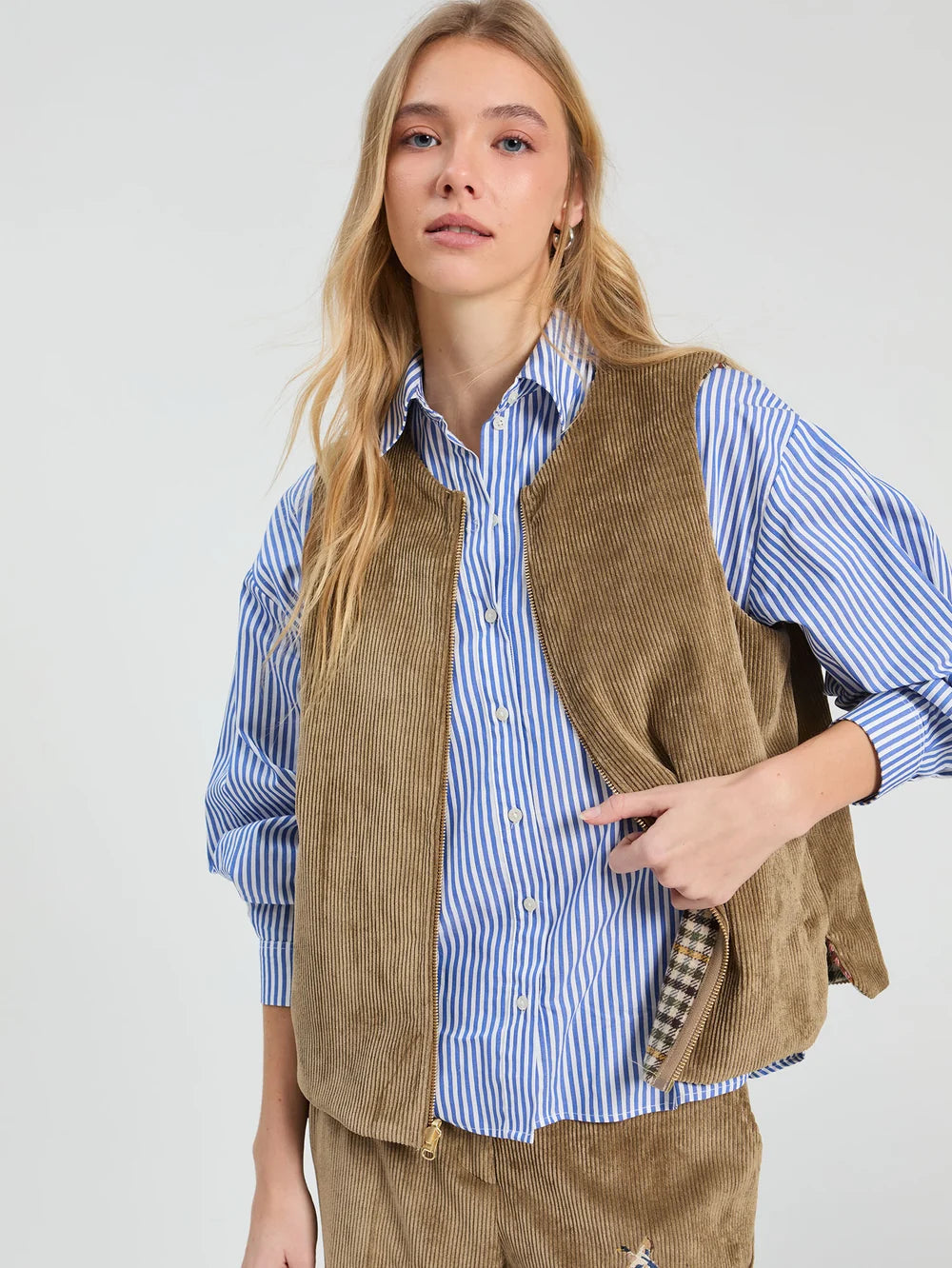 33795 Reversible Corduroy Vest - Camel/Plaid