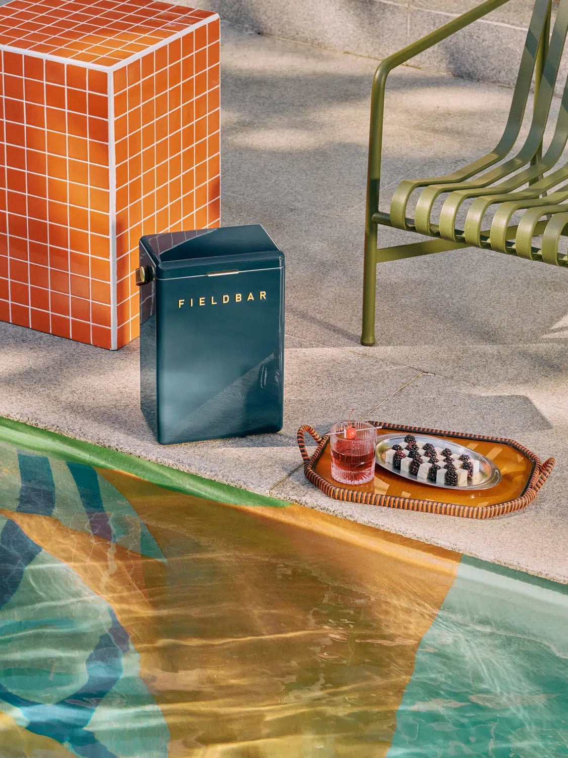 BMH- Fieldbar Drinks Box - Sea Boat Blue