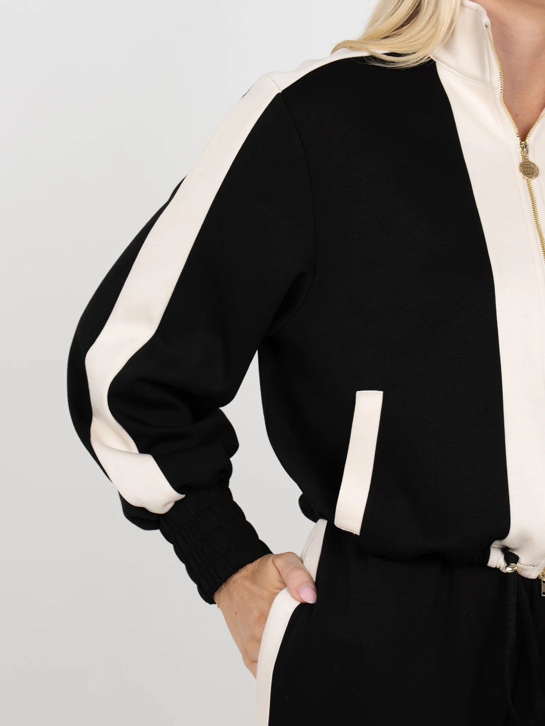 Bailey Bomber - Midnight Vanilla