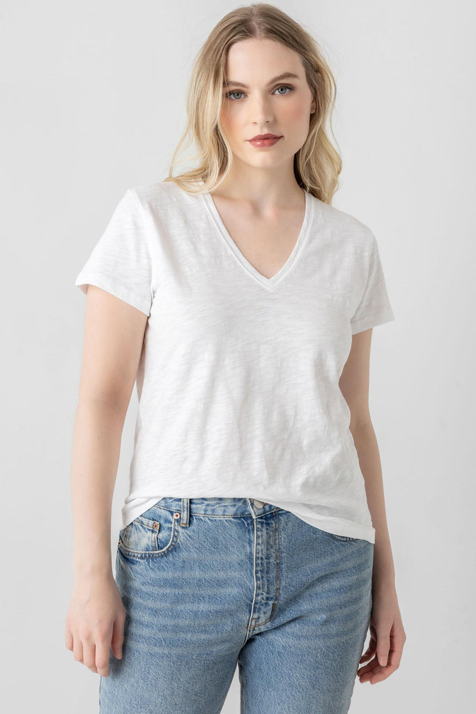 V-Neck Short Sleeve Back Seam Tee