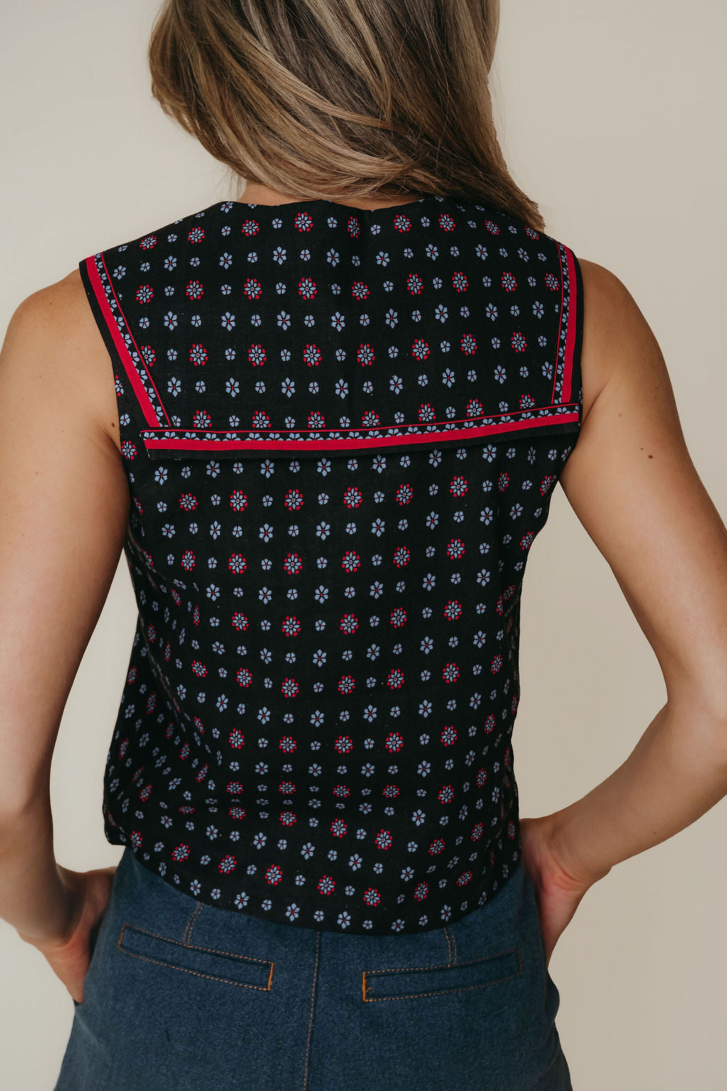 Lynn Top - Scarf