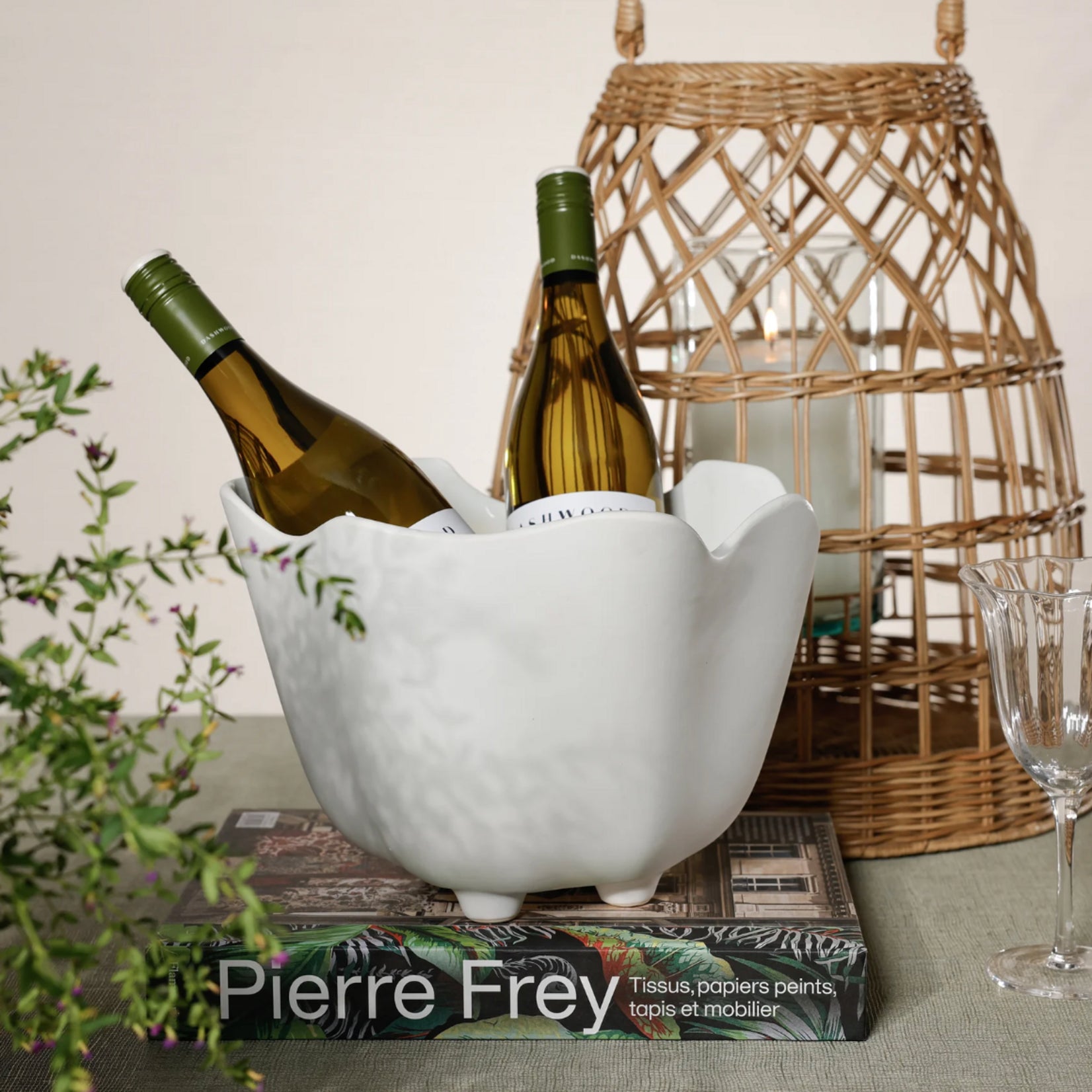 BMH - White Wavy Ceramic Ice Bucket/Planter (1)