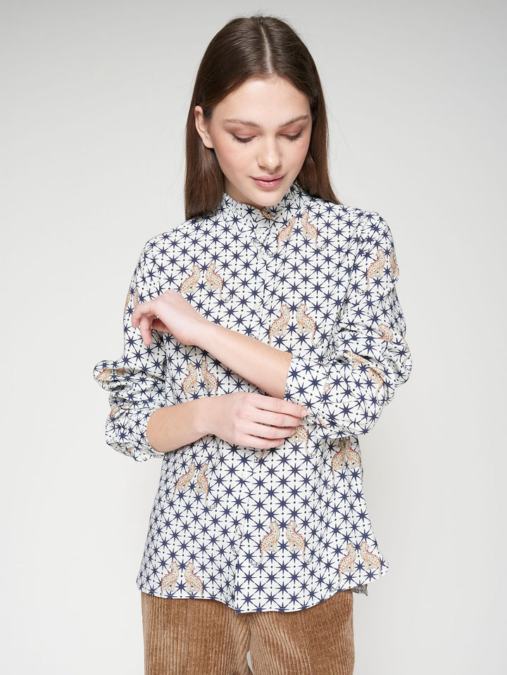 WHITE SHIRT WITH LEOPARD & STARS