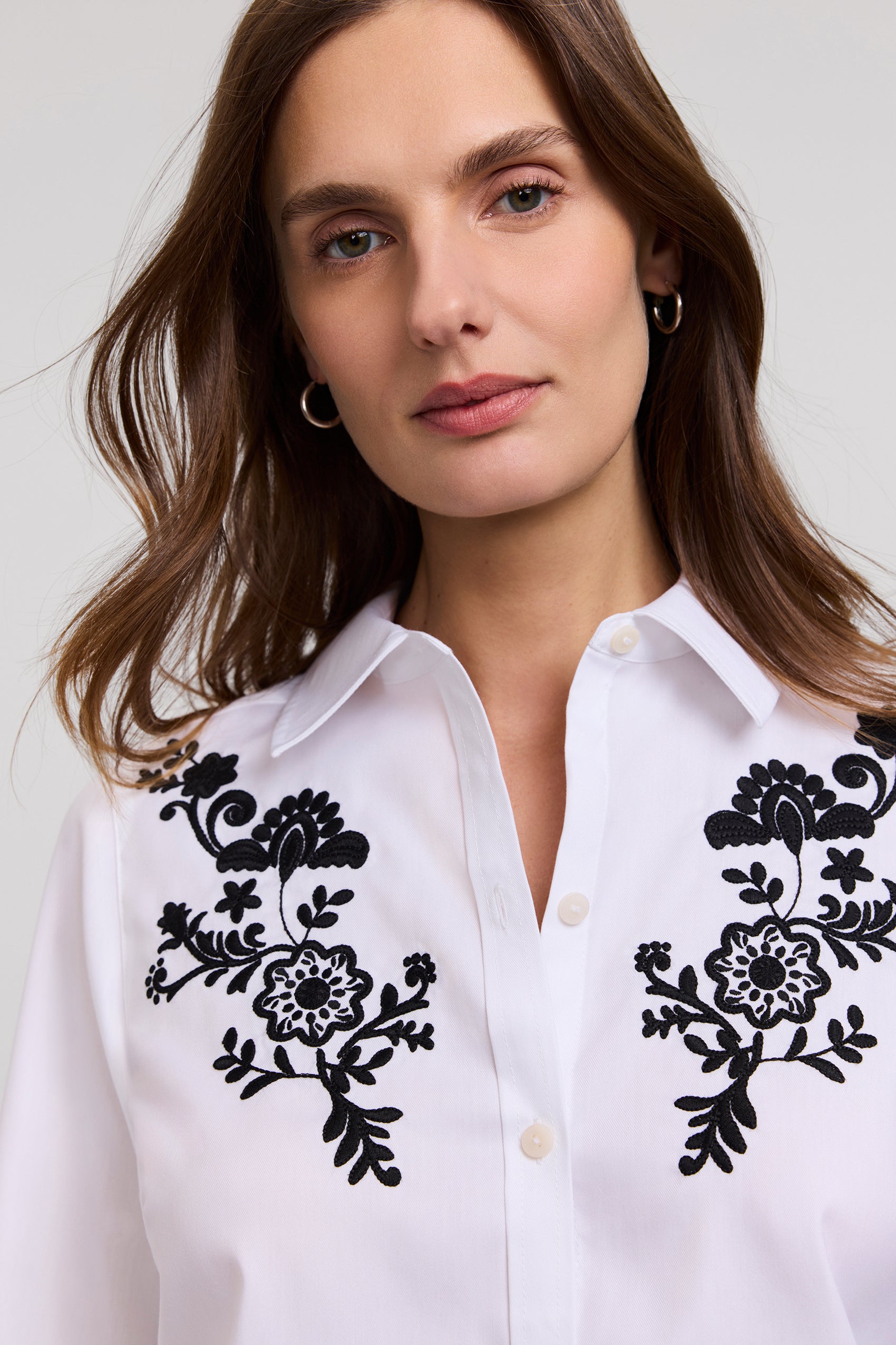 Hampton Chest Embroidery Longsleeve Shirt - Wht/Blk