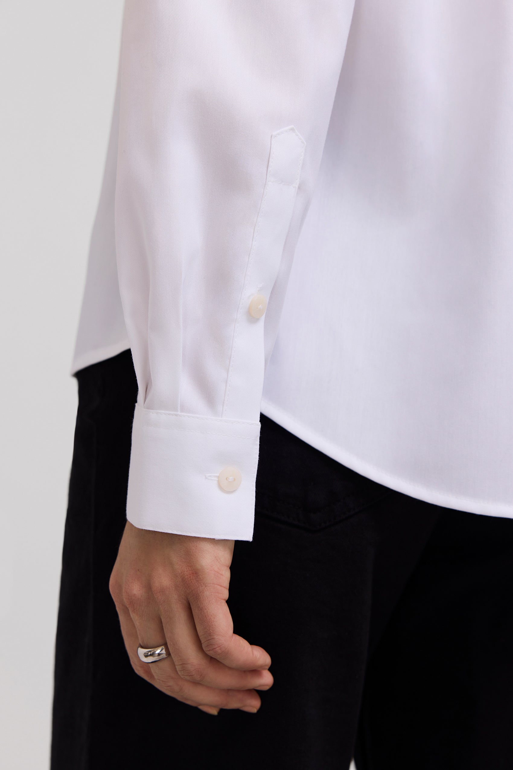 Hampton Chest Embroidery Longsleeve Shirt - Wht/Blk
